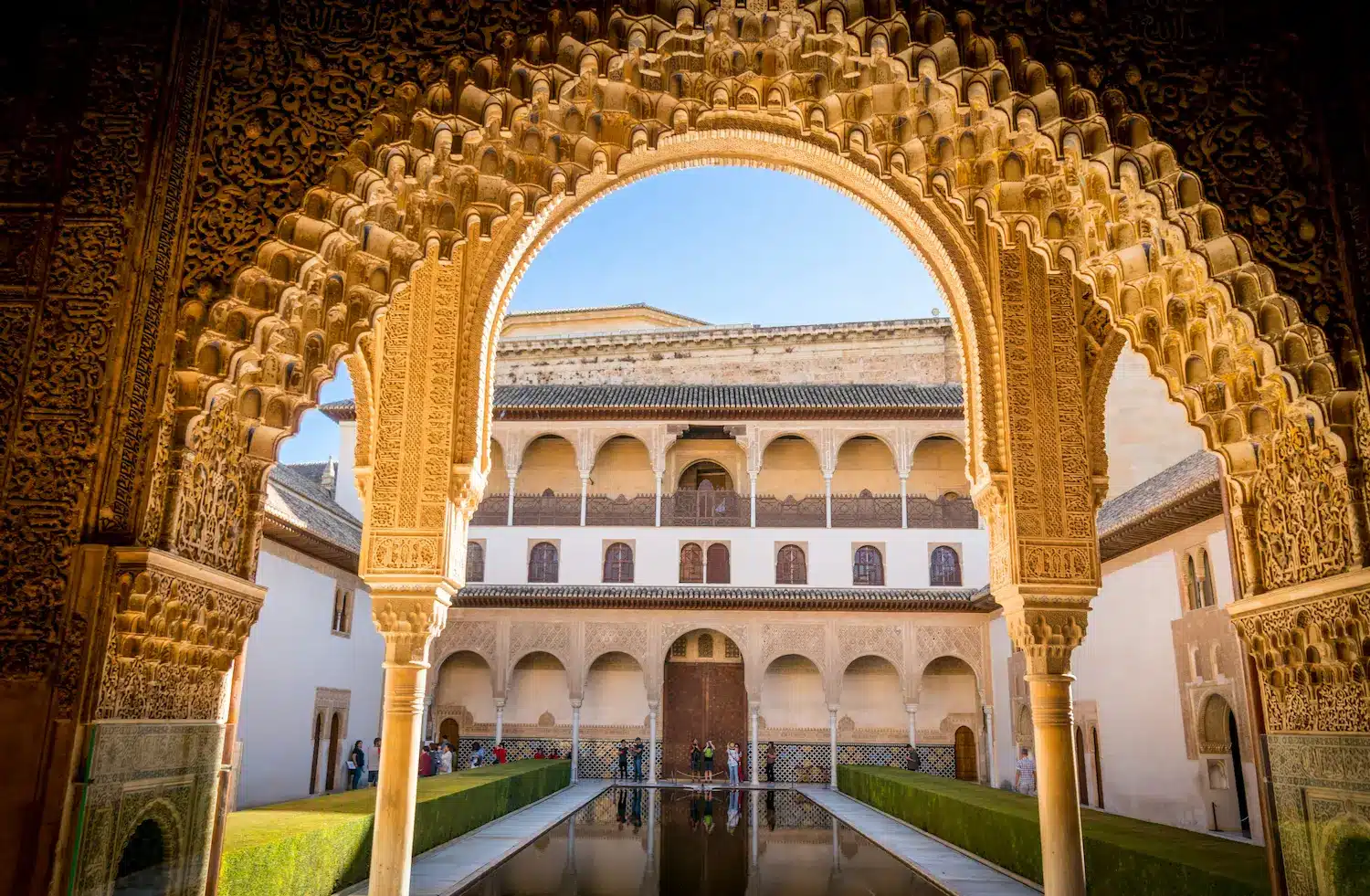 alhambra-patio