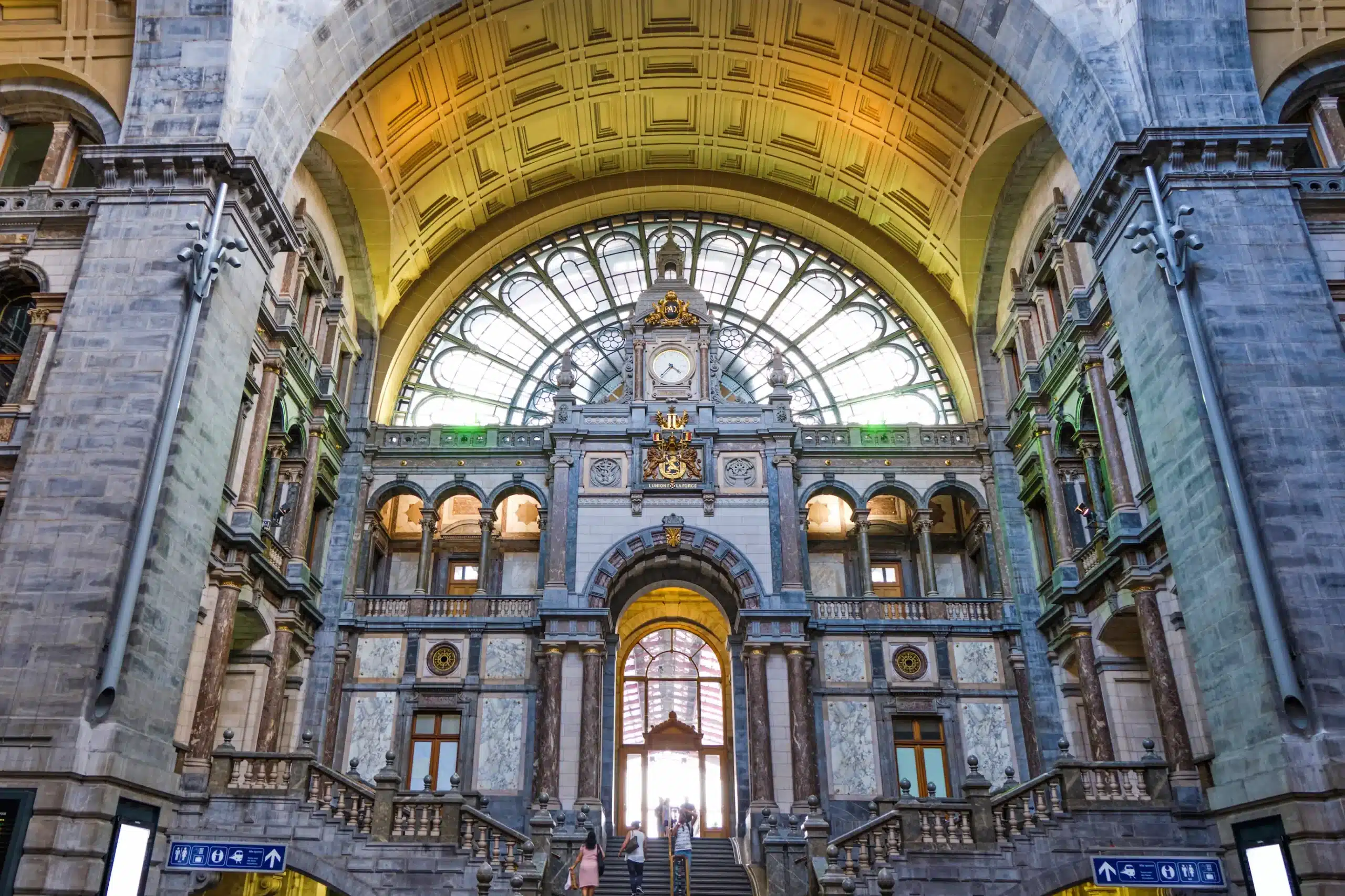 Amberes Bruselas